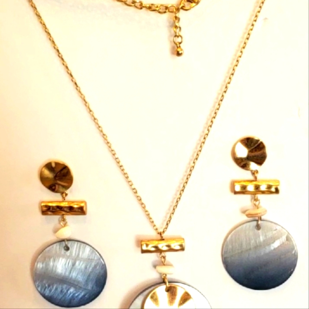 Necklace & Earring Set